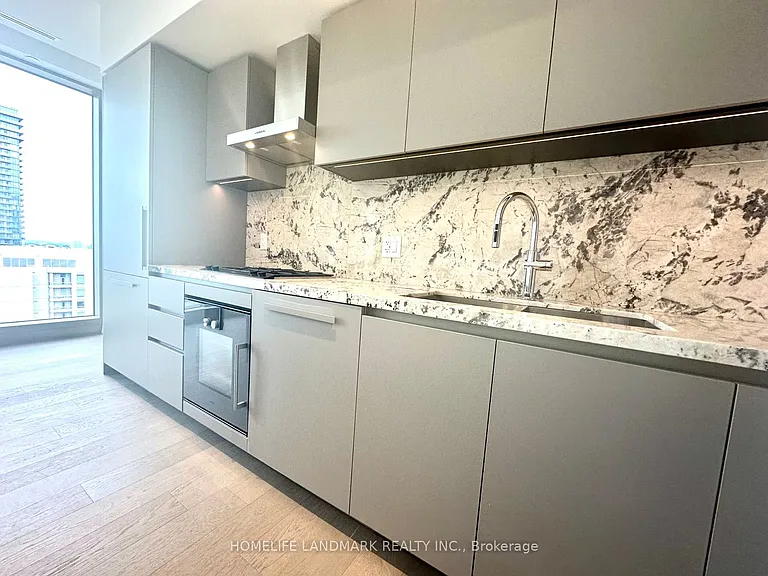 50 Scollard St #1701 — Photo 12