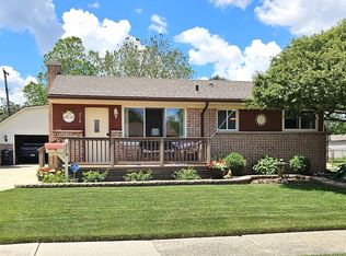 218 S Hanlon St, Westland, MI 48186