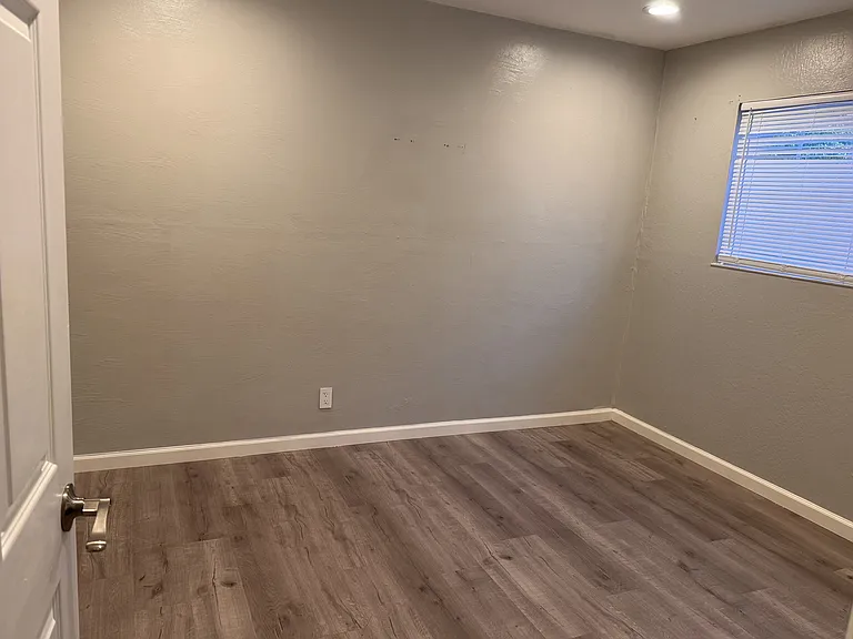 4676 Capitan Dr — Photo 14