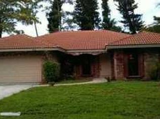 3820 NW 71st Dr, Coral Springs, FL 33065