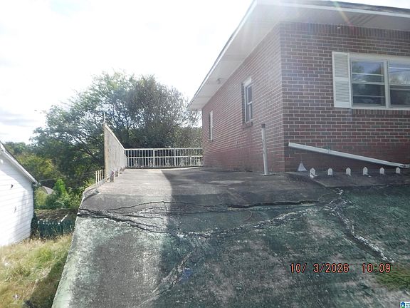 2nd image of 10 Twine St