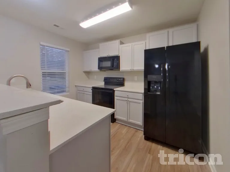 4729 Brewer Dr — Photo 6