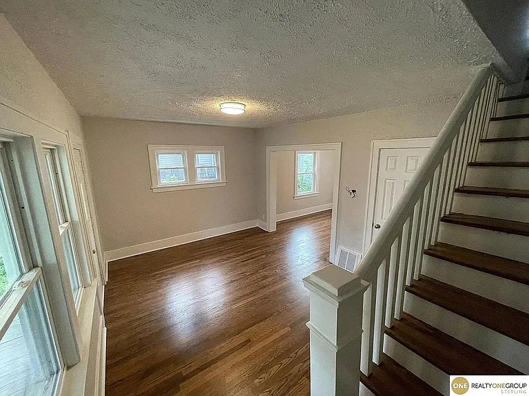 1618 Spencer St — Photo 2