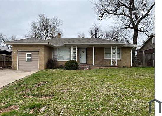 1st image of 821 SW 51st St