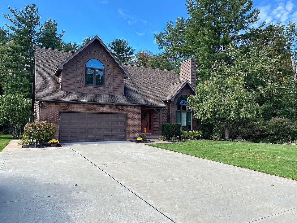 1st image of 5220 Oakridge Dr