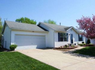 12 Redhead Ln, O'Fallon, MO 63368
