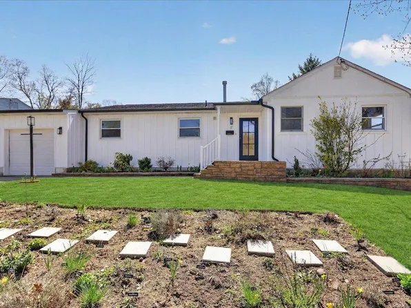 21 Allwood Dr, Lawrence Township, NJ 08648