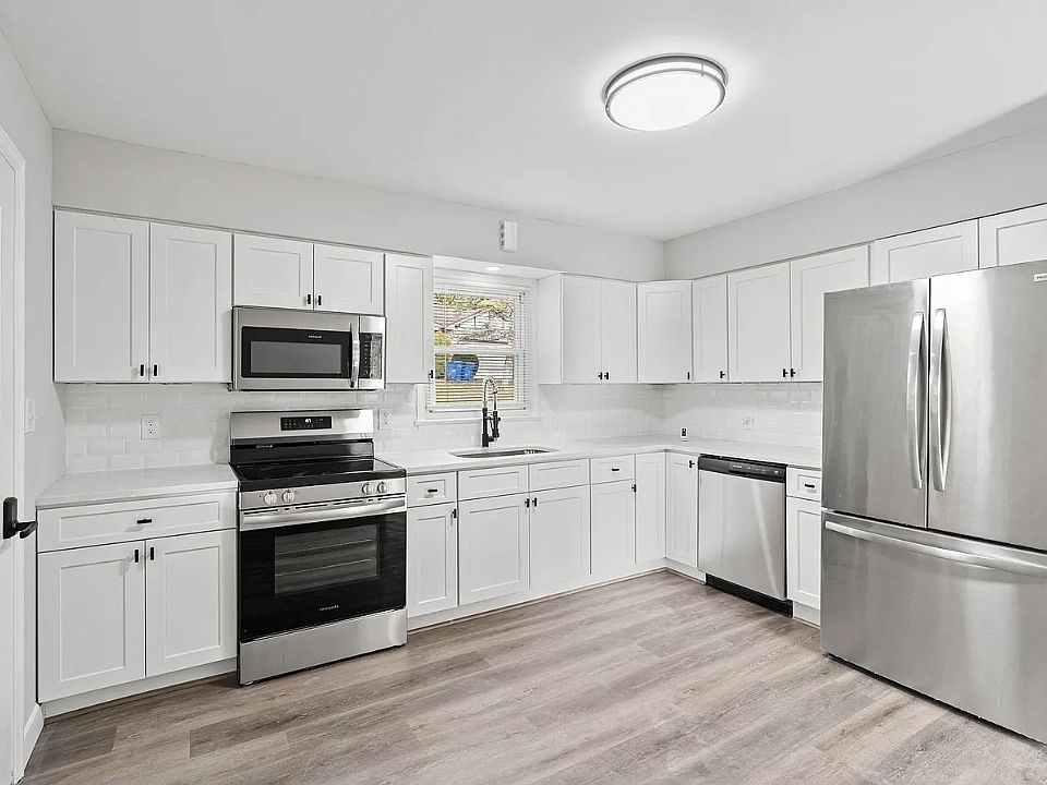 1st image of 6730 Evelyn St