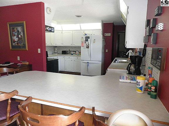 5th image of 3 Williamson Dr