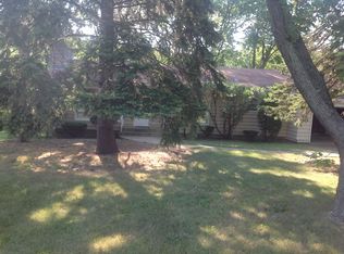 6112 Middaugh Ave, Downers Grove, IL 60516