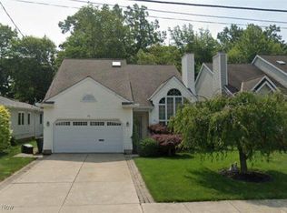 63 Eagle Cliff Dr, Bay Village, OH 44140