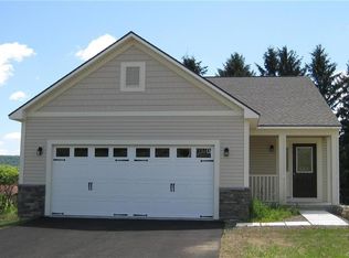 22 Village View Dr, Tully, NY 13159