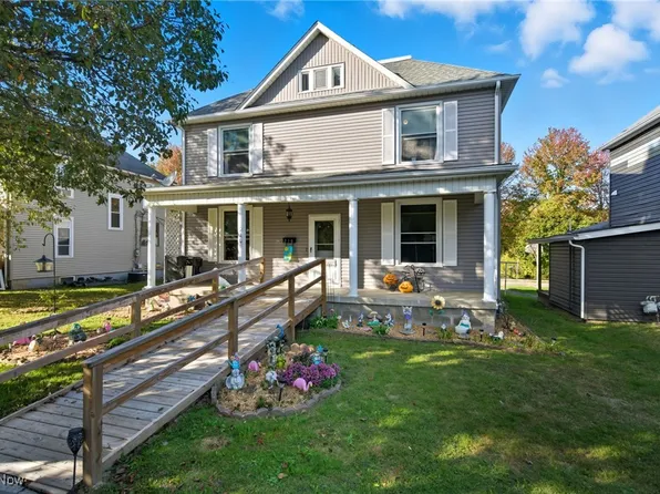 210 Meek Ave, Byesville, OH 43723