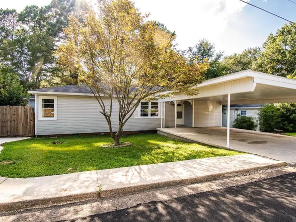 824 Virginia St, El Dorado, AR 71730