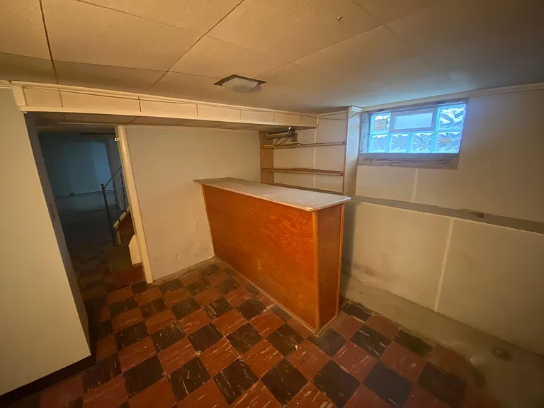 929 Norwood Ave — Photo 18