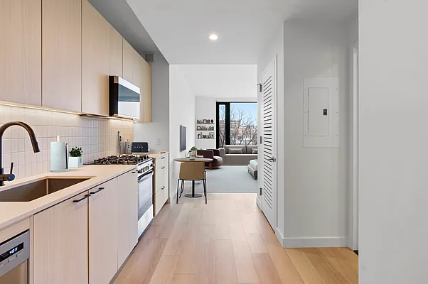 Rented by Living New York | media 33