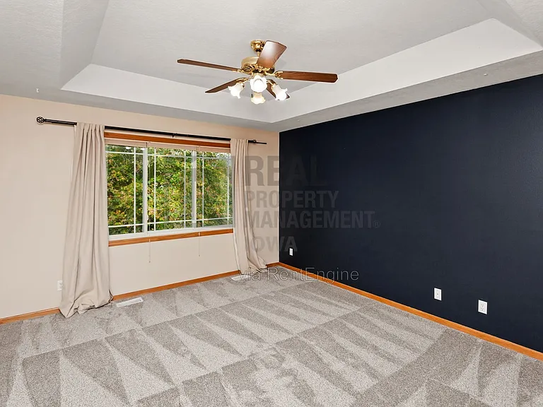 8912 Highland Oaks Dr — Photo 14