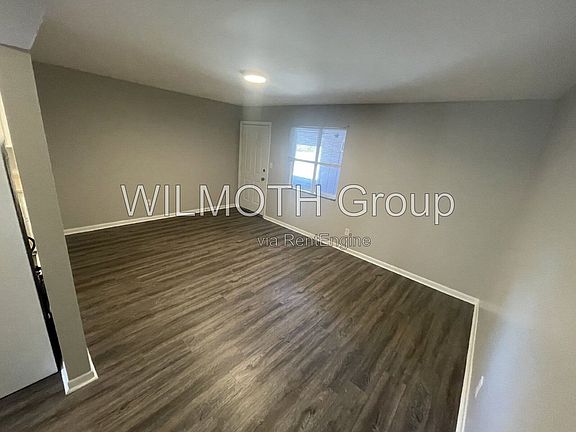 3rd image of 135 W Hendricks St #9