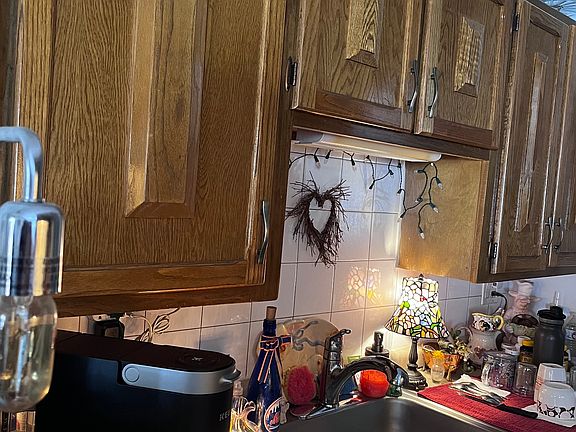 5th image of 29 Balance Rock Road APT 5