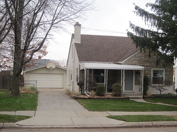 2nd image of 21525 Gaukler St