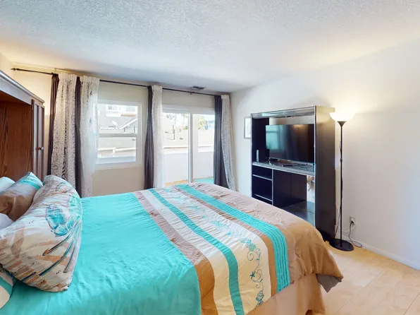 374 Orange Ave Unit C, Coronado, CA 92118