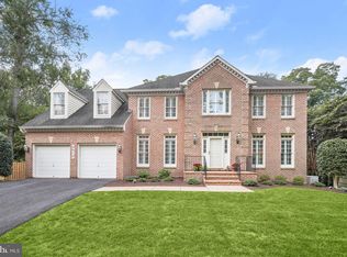 9912 Doubletree Ct, Rockville, MD 20854