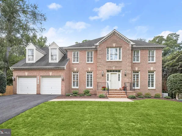 9912 Doubletree Ct, Rockville, MD 20854