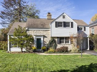 1130 Blackthorn Ln, Northbrook, IL