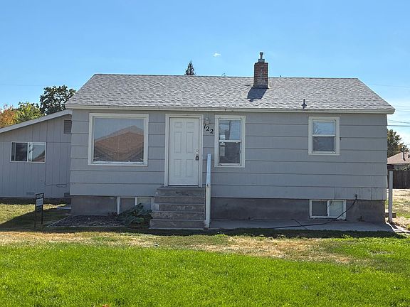 2nd image of 122 E Hazel St