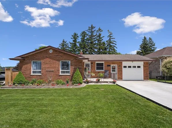 30 High St, Mapleton, ON N0G 1P0