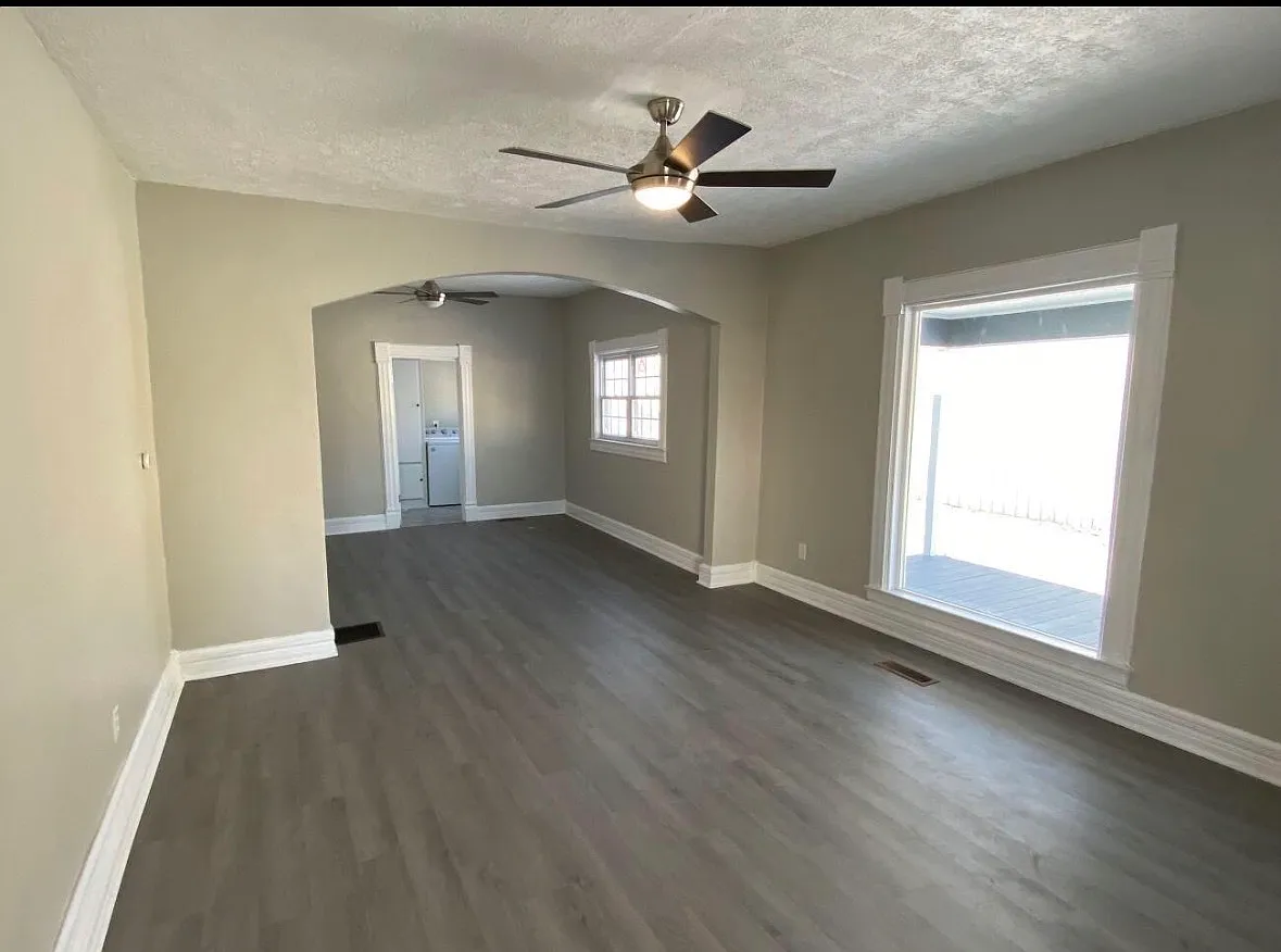 3 bed, 1.5 bath, 1648 sqft, $1,700 — Photo 3