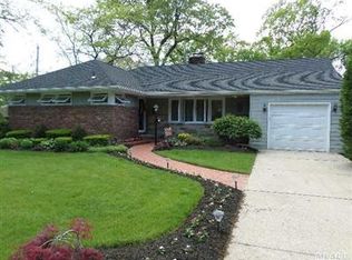 1090 Walden Pl, West Hempstead, NY 11552