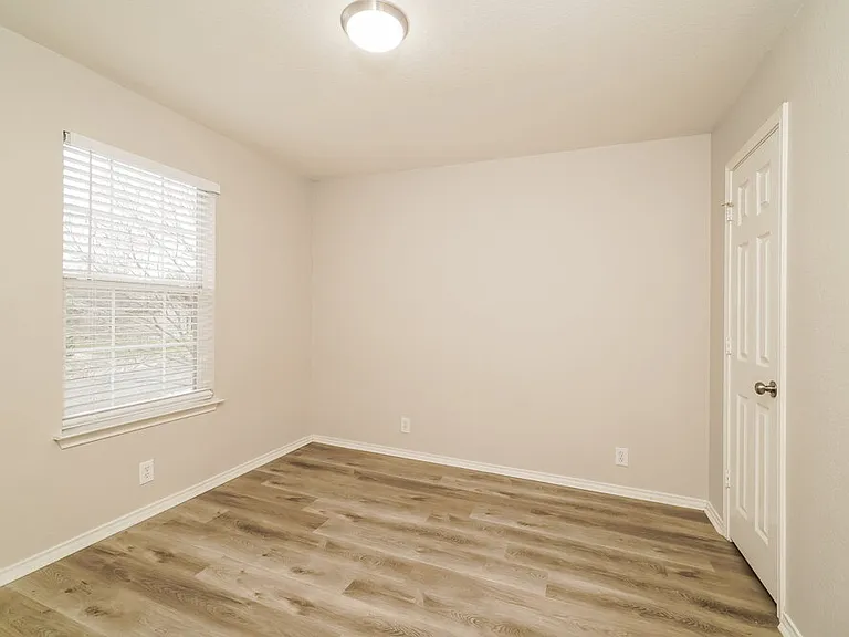 284 Cordero Dr — Photo 15