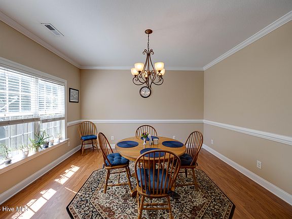 5th image of 2032 Cambria Drive #A