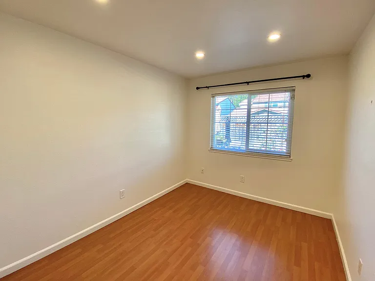 3904 Taubeh Ct — Photo 8