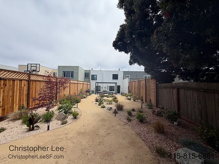 2559 47th Ave — Photo 14