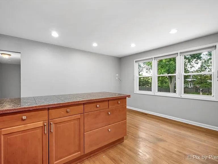 120 W Hillside Ave — Photo 8