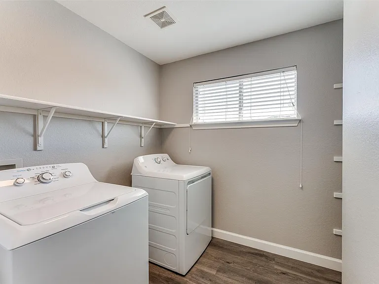 1408 Poppy Seed Ln — Photo 23
