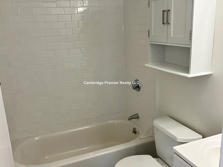 1105 Mass Ave #2G — Photo 5