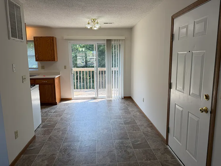 624 Circle Dr #C — Photo 7