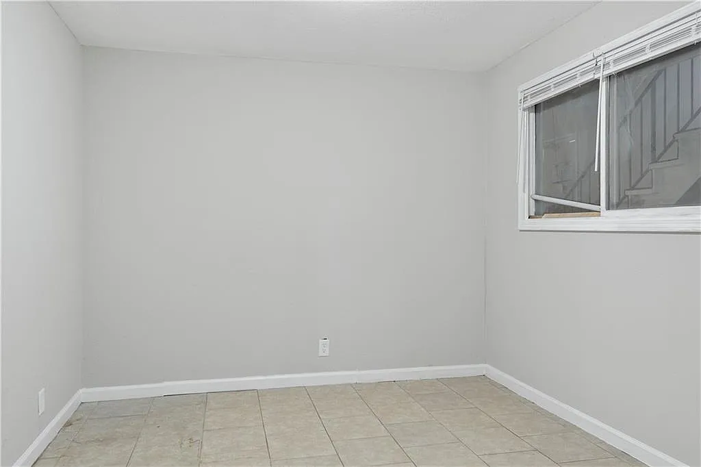 612 W Macon St APT 1 photo 1