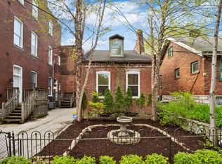 2016 James St, Saint Louis, MO 63104