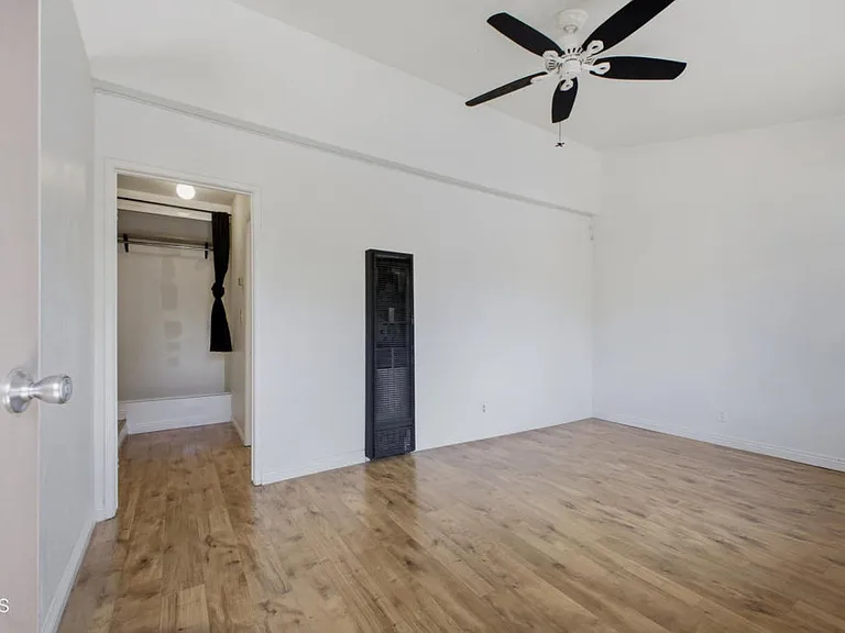 1634 Orange Tree Ln #ADU — Photo 3
