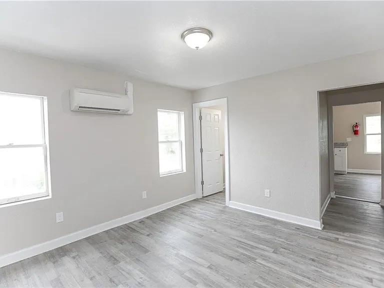 303 North St — Photo 11