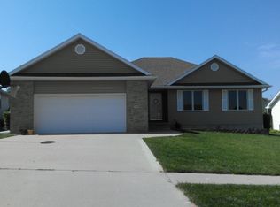 543 Forest View Ave, Sioux City, IA 51103