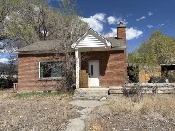 146 S 100 E, Kingston, UT 84743