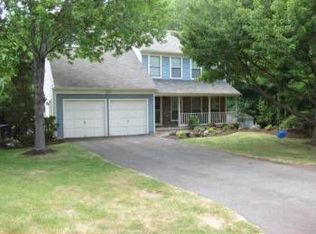 2954 Emerald Chase Dr, Herndon, VA 20171
