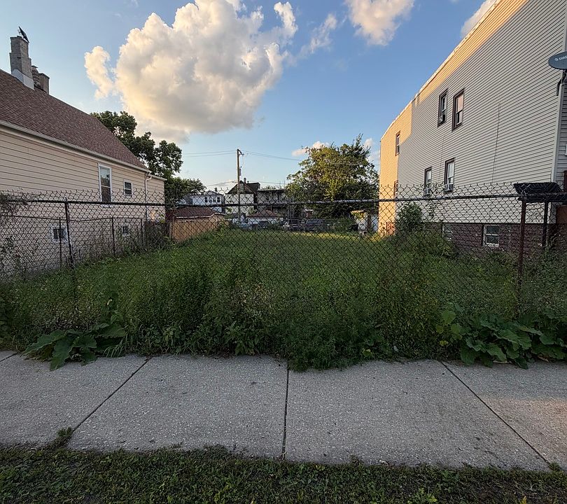 1st image of 4836 W Harrison St