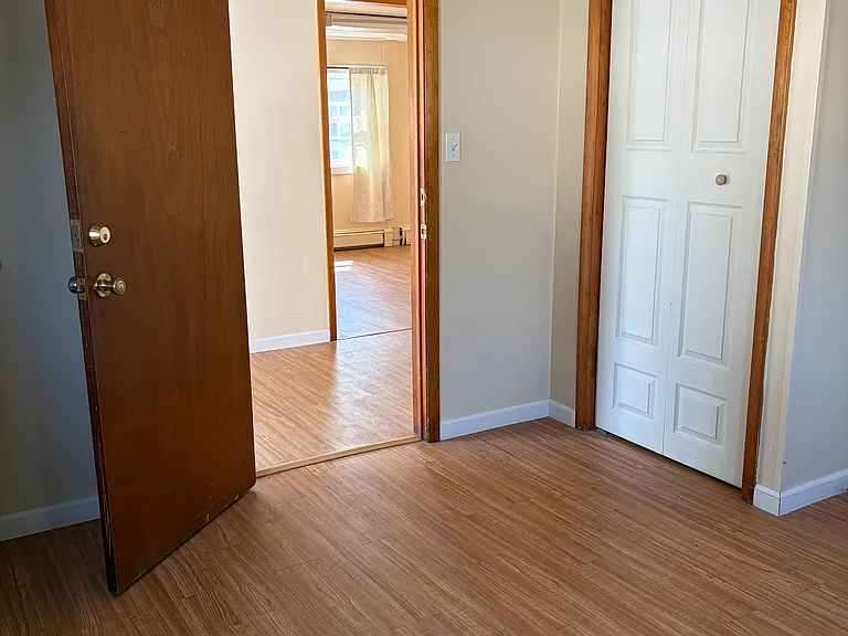 214 Center St #6 — Photo 7