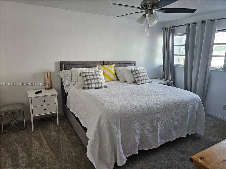 215 SE 3rd Ave #205A — Photo 2